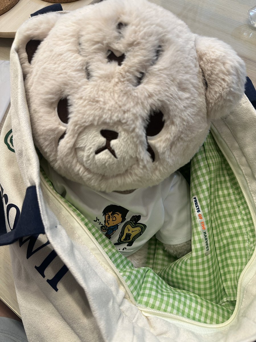 mvrkverse's tweet image. so happy and grateful to have been part of this thoughtful meaningful project 🥹 thank u so much @fruitsof82 🫑🫶🏼