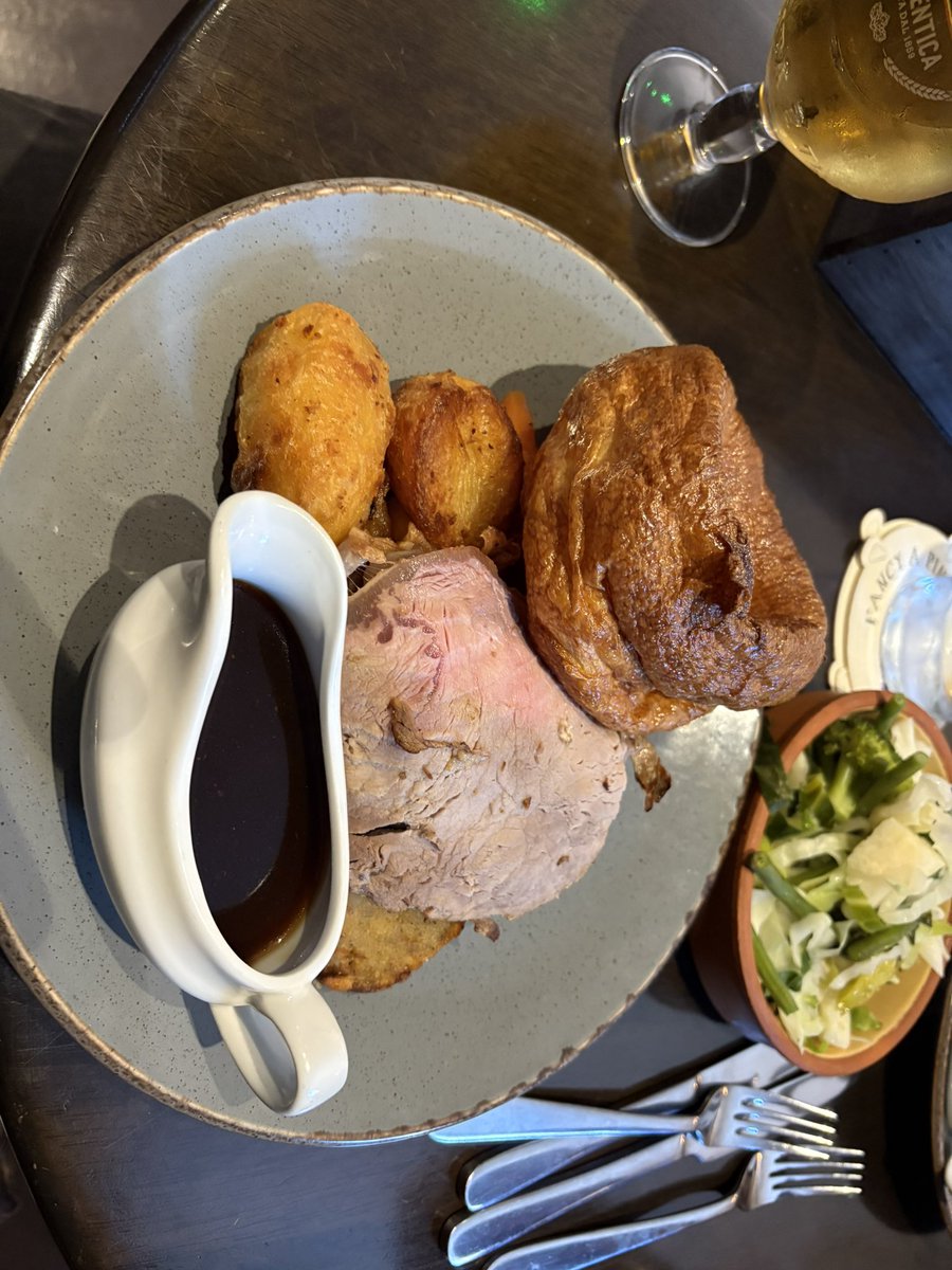 REIMBURSEMENT: 

Which good boy is going to reimburse my Sunday roast! 

£19

Get it paid! 

paypal.me/chavydom