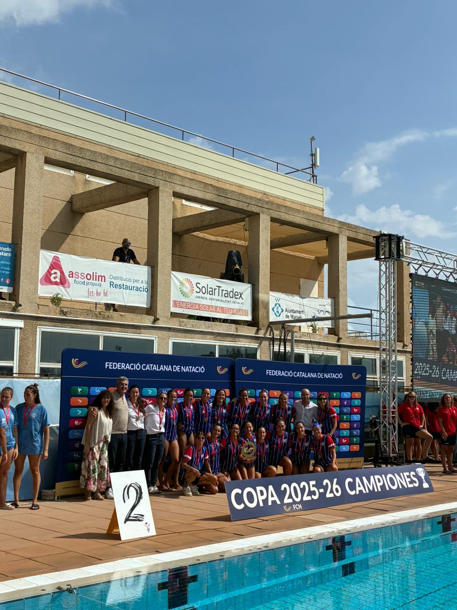 esportmataro's tweet photo. 🏆Enhorabona campiones!🏆
Felicitacions per a tot l'equip @cnmataro @daniballart 

🤍❤️💙 

@BeaDelgado20 #EsportMataró https://t.co/NVsszLJssr