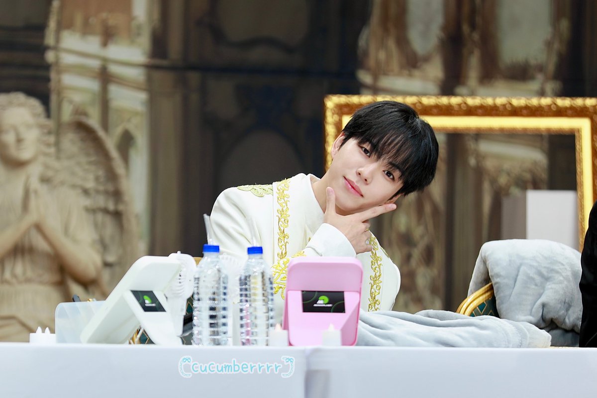 𝙏𝘼𝙉𝙂𝙆𝙒𝘼 🥒 tweet media
