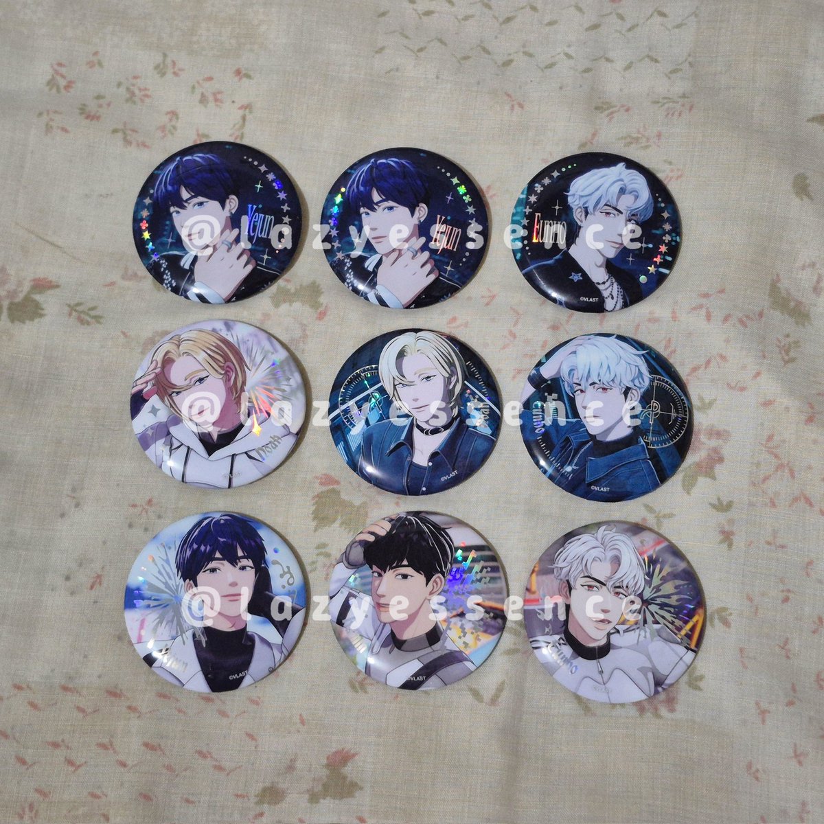 lazyessence's tweet image. wtt lft ph plave
dash 2025 tour trading can badge

have: shown on pic below
want: bamby dash (black ver) and/or bamby 2025 tour. looking to have 3 badges each version

not for sale, strictly trading and ph only 🥹