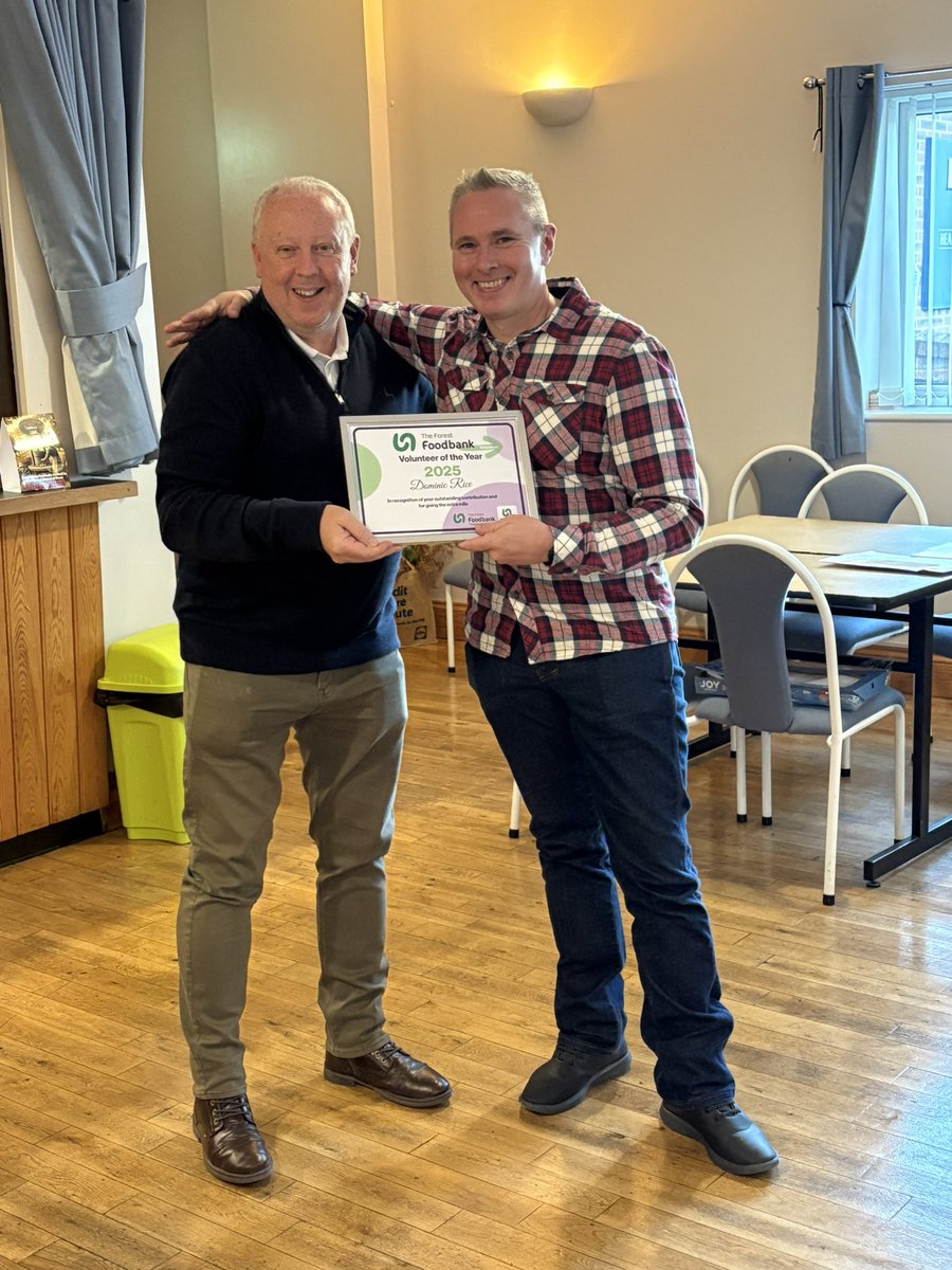 🌟 Amazing evening celebrating our Forest Foodbank volunteers! 

Thank you Coleford Mayor Nick Penny for presenting the Volunteers of the Year awards 🏆

These incredible people are true heroes of our community

Chosen by trustees &amp; peers — thank you every single one of you! 💚