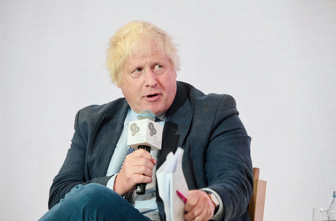 BorisJohnson's tweet image. The YES 2025 Annual Summit posed the question - how to end the war?

I’m clear. We must:

Introduce further secondary sanctions.

Unlock the $300bn of Russian frozen assets.

Eliminate Russia’s shadow fleet.

Putin must see he has lost this war.

#YES2025 @yes_ukraine