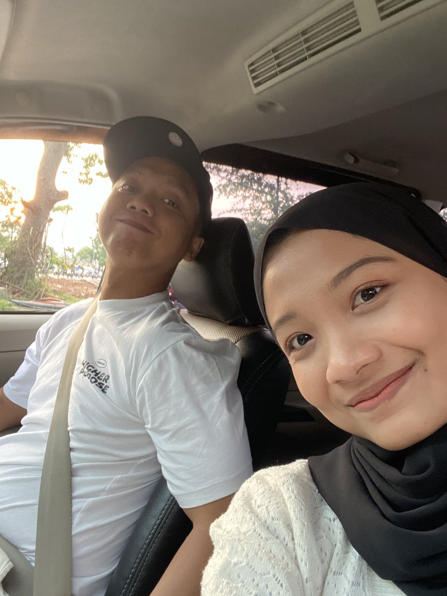 ndahsar's tweet photo. Sometimes I wonder, out of all the people in the world, how I got you and every day im thankful I did https://t.co/U5h5EWmGoZ