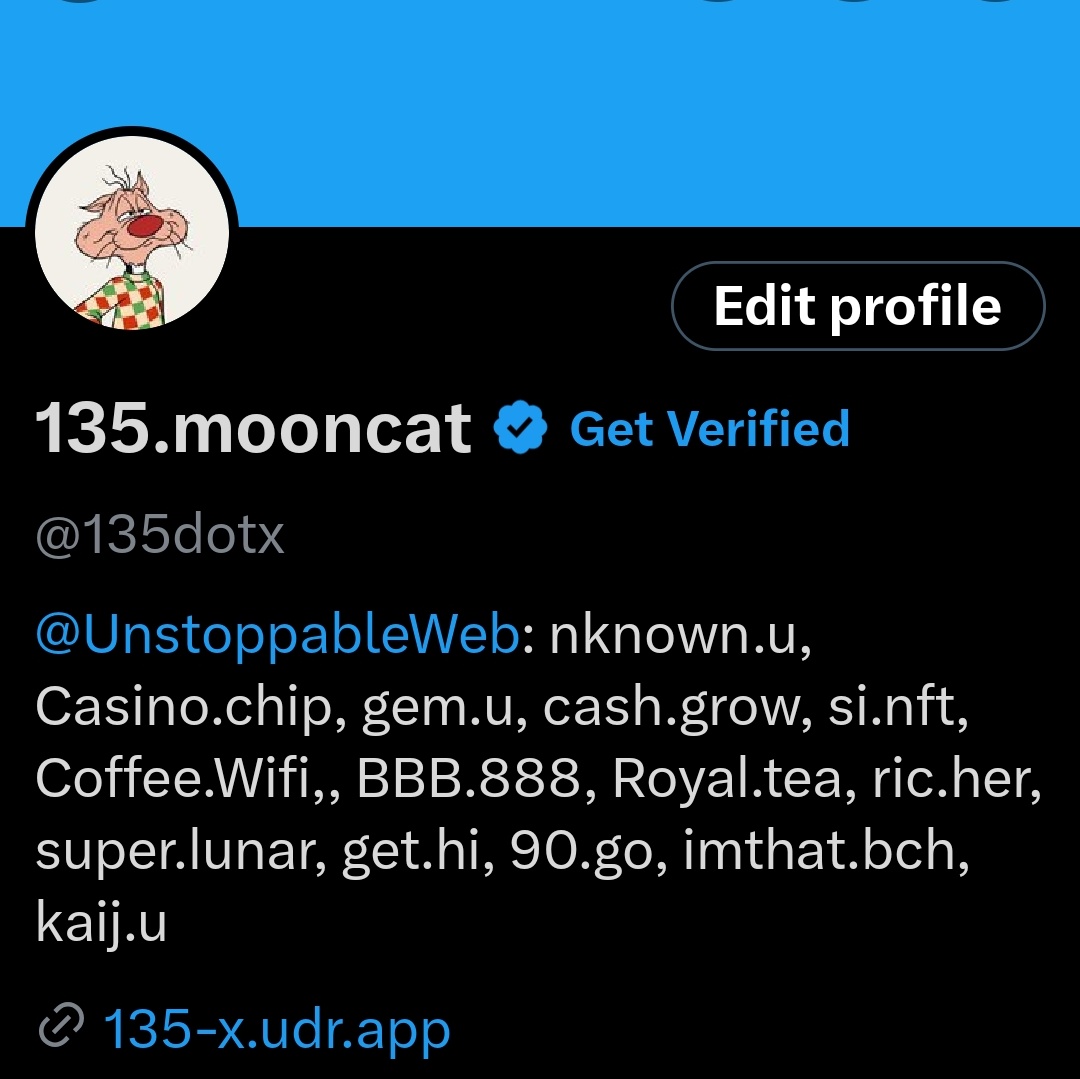 135dotx's tweet image. Dear @UnstoppableWeb #UDfam – I&apos;m 135.mooncat &amp;amp; I&apos;ll be your &quot;domain consultant&quot; this evening...  ✈️

I&apos;d like to point-out #gRaMmaR &amp;amp; #pUnCtUaTiOn.
Seemingly useless changes can make a dramatic difference in how your domains read.  🤯

Many ways to showcase!!  @matthewegould