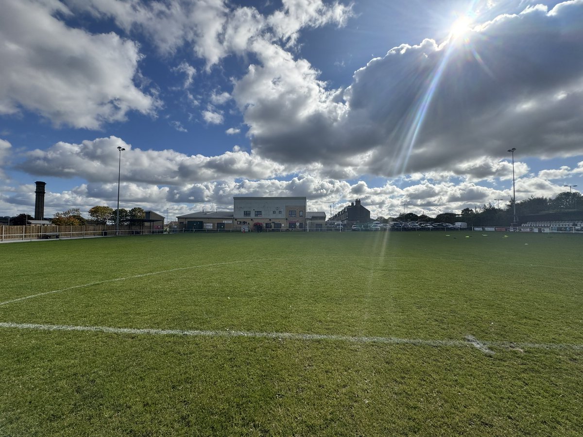 Padiham_FC's tweet image. We’ve arrived at @CampionAFC for today’s @IsuzuFAVase 2nd Qualifying round game. Team news to follow….