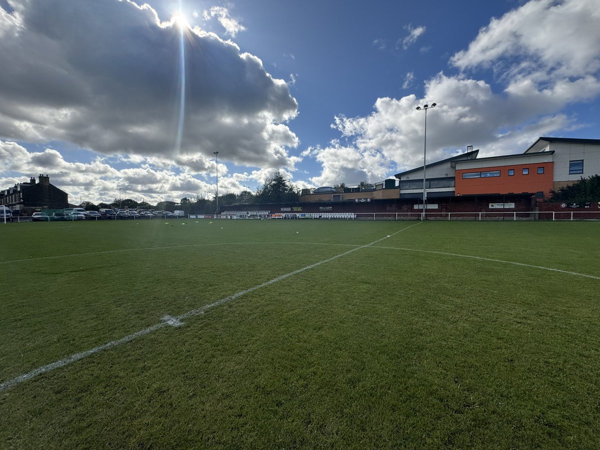 Padiham_FC's tweet image. We’ve arrived at @CampionAFC for today’s @IsuzuFAVase 2nd Qualifying round game. Team news to follow….