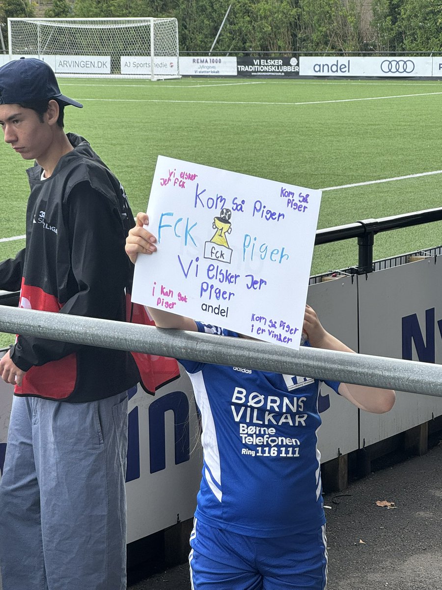F.C. København ⚪️🔵
Sikker sejr i Vanløse! 💪🔥

FCK vandt i dag 3-0 over AaB, hvor Lech, Rhode og Boisen fandt vej til netmaskerne. 👊⚽️

En stærk holdpræstation og tre flotte mål giver os endnu en sejr i benene! 🙌

#fcklive