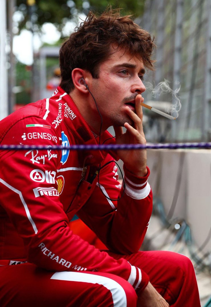barbie ☭ باربي (@pinkscuderia) on Twitter photo 