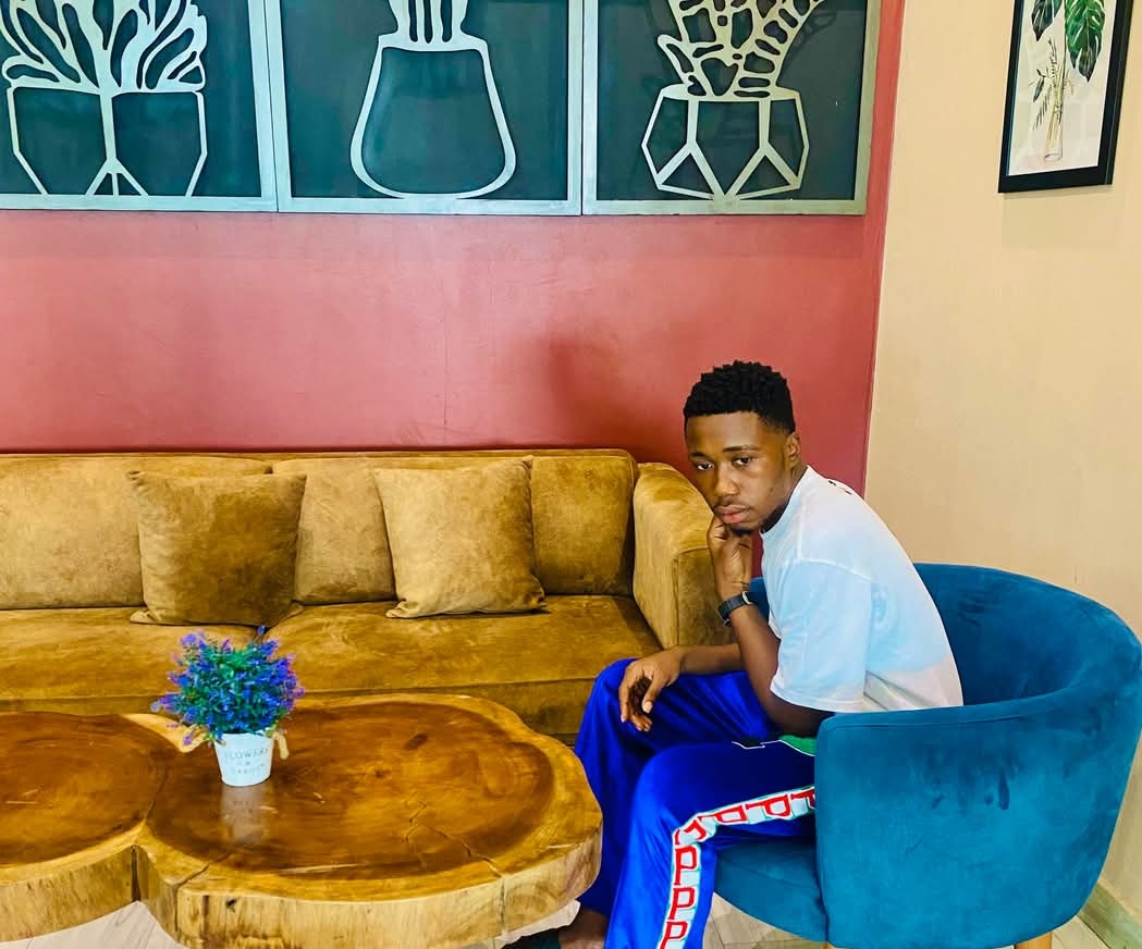 Day 21/30 of mastering and market and dropping value ‼🔥

(Sunday edition)💯

Trading is beyond charts, setups, signals, trade ideas etc...

it’s a battle of the mind, emotions, and discipline.

Many times, the real losses don’t come from the markets but from:

Fear when it’s