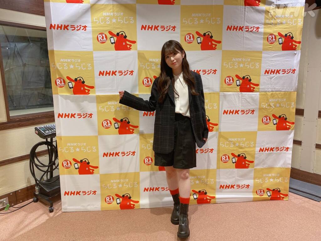 🤍ファッションチェック👗🤍
藤森「ジャケット！オシャレ私服！」
さくたん「流行っているハーフパンツ？大人だね！」
🌸同時配信はこちら🌸
nhk.or.jp/radio/player/?…
#nhkらじらー #らじらーファッションチェック #小川彩