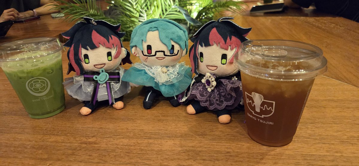 めぐさんが今日も会いに来てくれた😭😭
ありがとう( ߹ㅁ߹)
二日連続でお会いできて幸せだよ🫶
今日ゎナックさんもお連れしてきてくれて
超可愛い(,,>艸<,,)
めぐさんありがとう(*｣´□`)｣