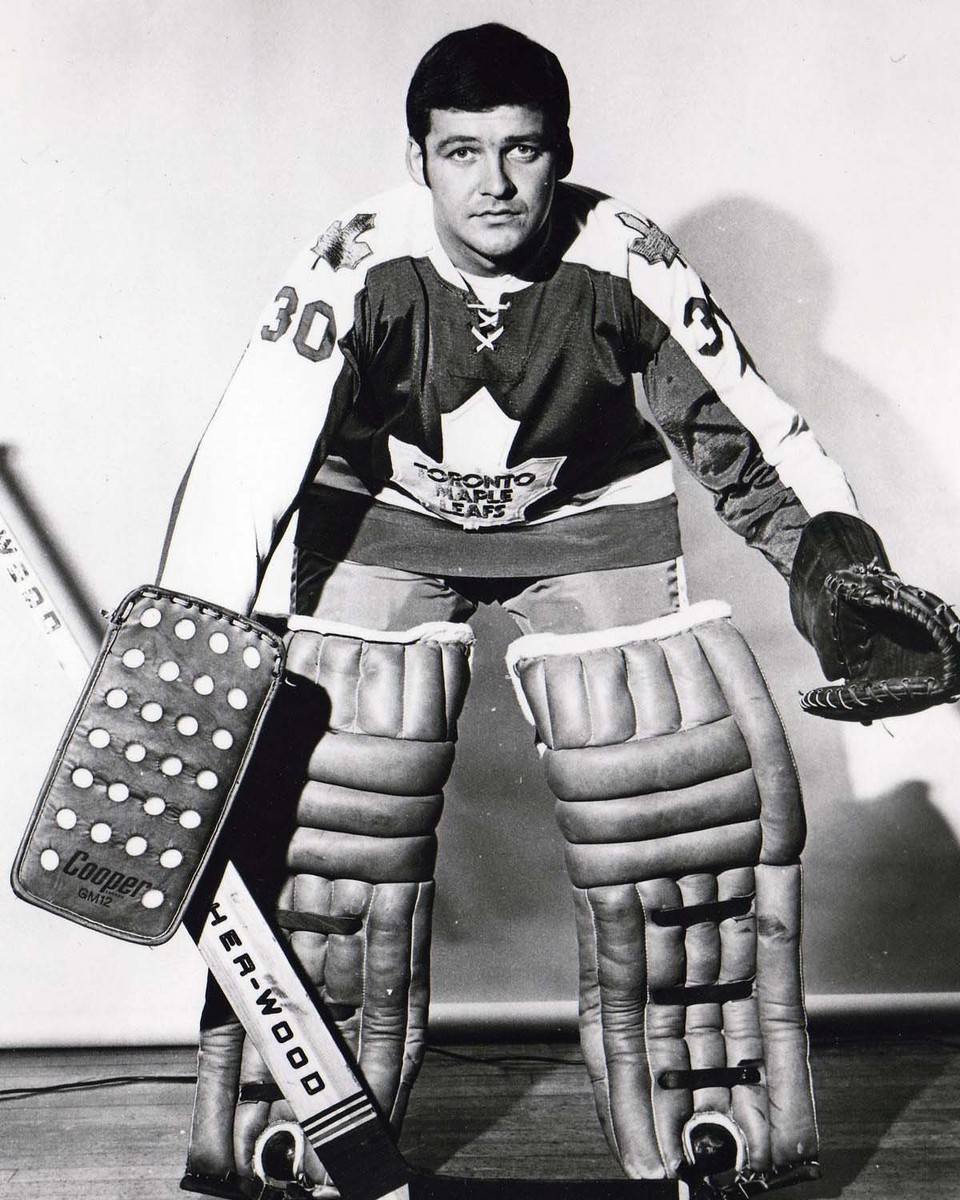 Hockey (and others) Autographs tweet media