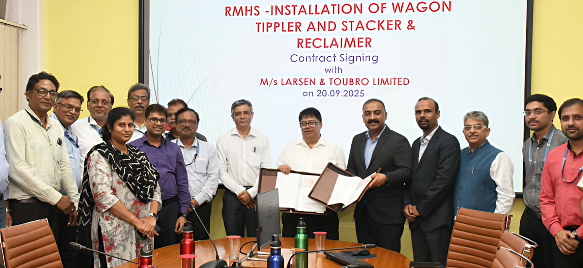 SAIL_IISCOSteel's tweet image. In a major step towards capacity expansion, a contract was signed with @larsentoubro to install Wagon Tippler and Stacker & Reclaimer in 36 months. It will add two Hybrid Twin Tandem Rotary Wagon Tipplers to existing RMHS(Raw Material Handling System).
@SAILsteel 
@SteelMinIndia