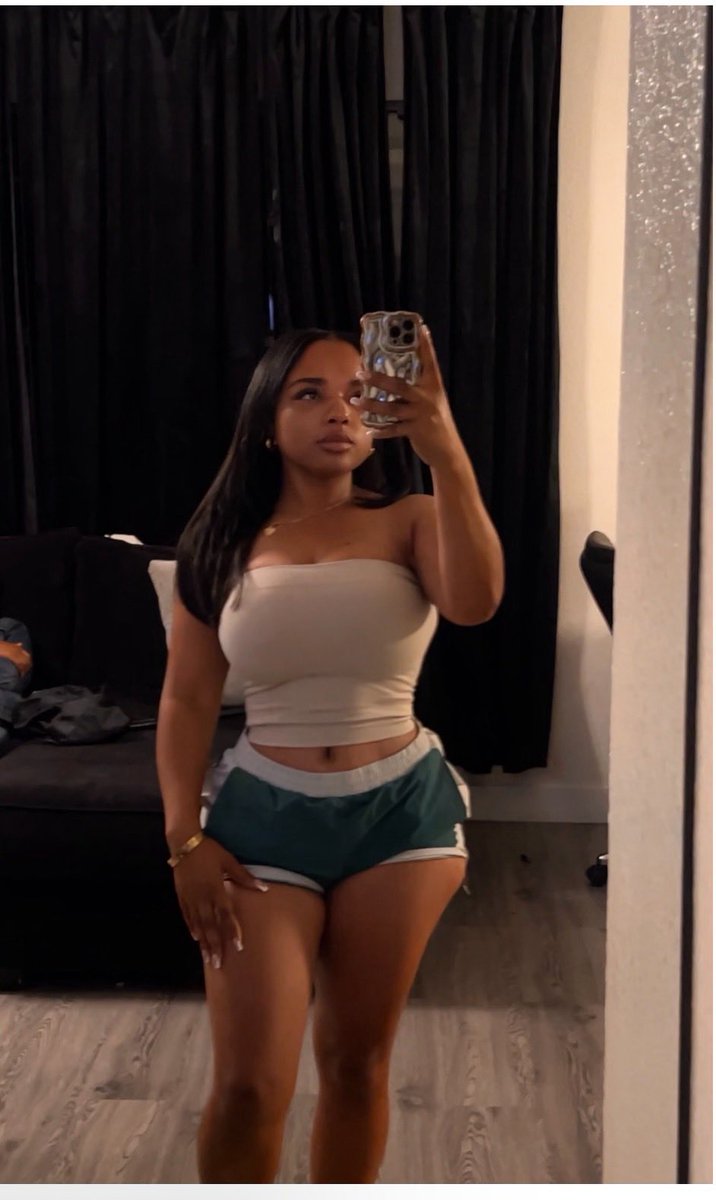 Jayesymone tweet media