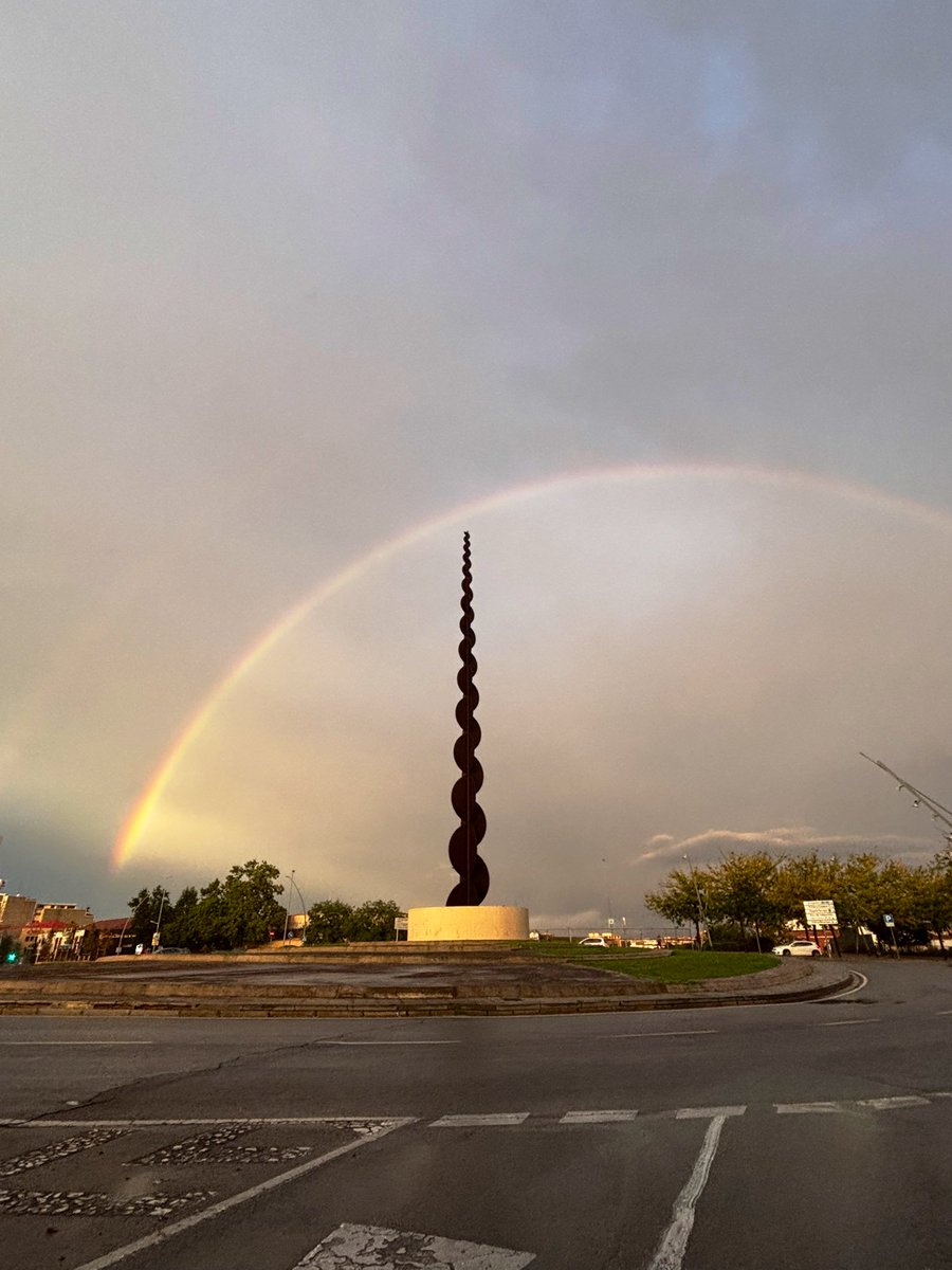 🌈 després de la tempesta
📍Plaça de la Dona, #Terrassa
<a href="/meteocat/">Meteocat</a> <a href="/3CatInfoelTemps/">3CatInfo El temps</a>