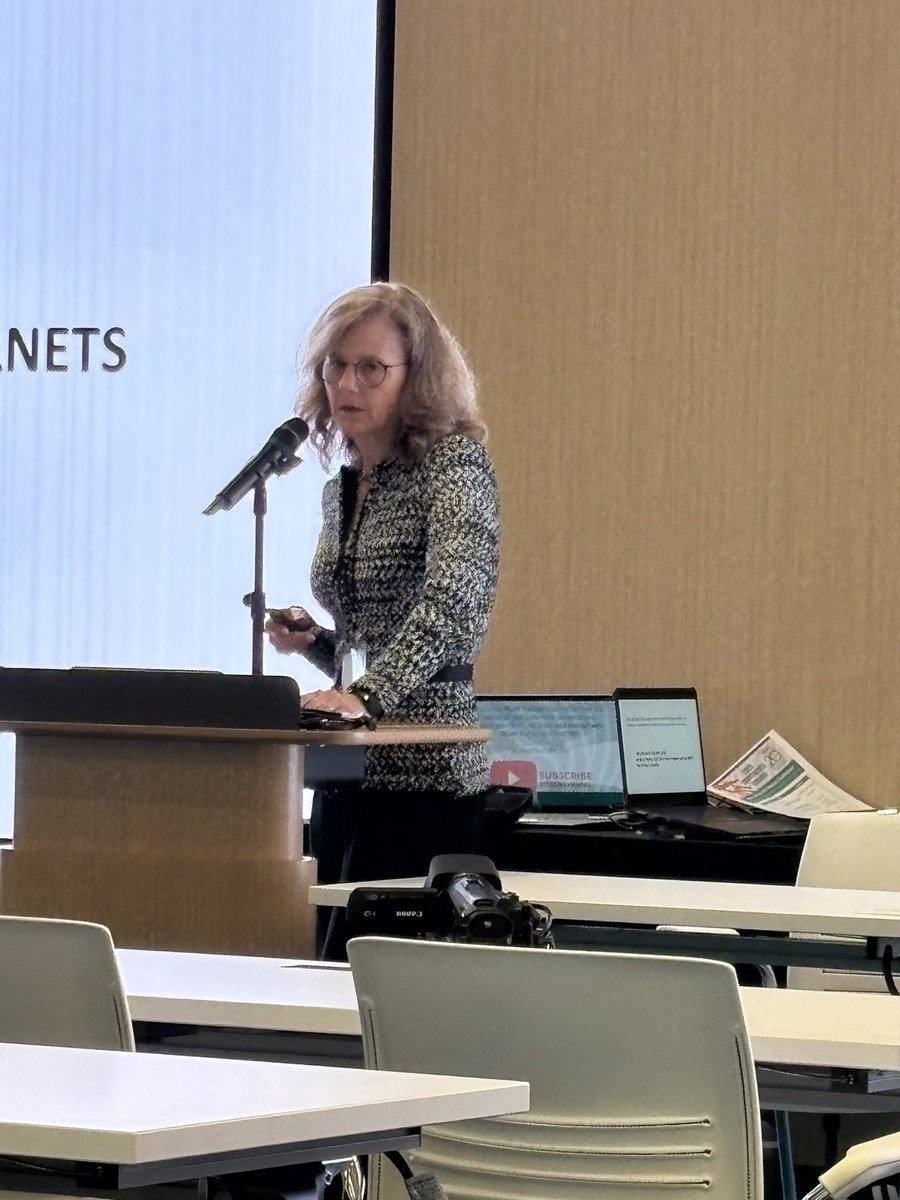 HH_Oncodr's tweet image. So happy to chair the @netcanceraware @RutgersCancer #neuroendocrinetumor NJ NET Patient Conference. Thanks to speakers @DrMaluccioNET, @MiralGrandhiMD, Dr Francis Kang, Dr Mariam Eskander, @NVijayvergiaMD.  And thanks to the Wahmann family for their dedication to #NET advocacy