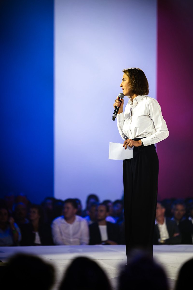 Valérie Hayer (@valeriehayer) on Twitter photo Cher <a href="/GabrielAttal/">Gabriel Attal</a>, ce projet de Nouvelle République est un projet d’espoir. 
Ensemble, nous devons refonder notre modèle pour poursuivre le destin d’une France fière, juste et résolument européenne.
C’est le chemin que tu as tracé à Arras ! Cher <a href="/GabrielAttal/">Gabriel Attal</a>, ce projet de Nouvelle République est un projet d’espoir. 
Ensemble, nous devons refonder notre modèle pour poursuivre le destin d’une France fière, juste et résolument européenne.
C’est le chemin que tu as tracé à Arras !