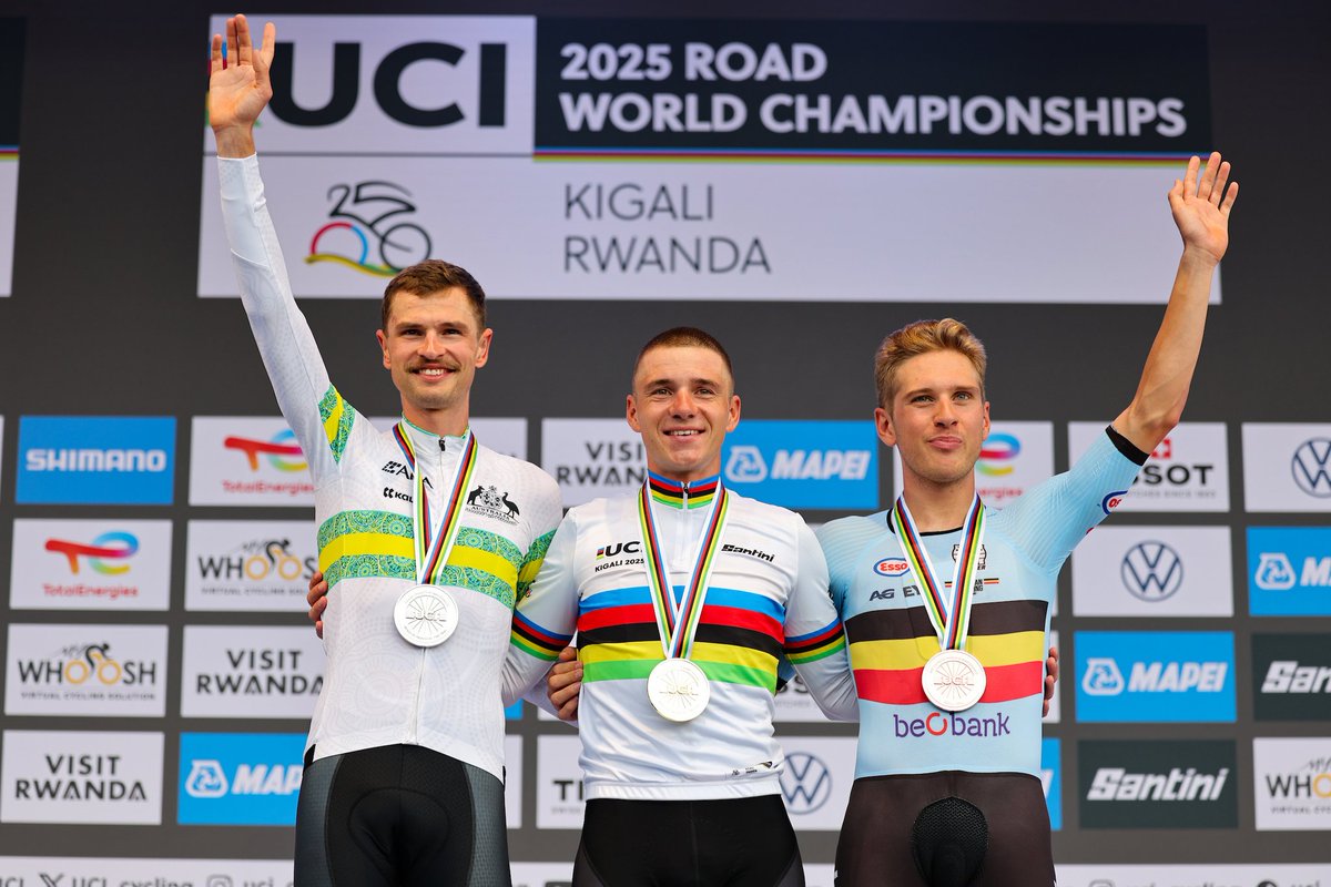 🌈 #Kigali2025, ITT

🥇 Remco Evenepoel 🇧🇪
🥈 Jay Vine 🇦🇺
🥉 Ilan van Wilder 🇧🇪