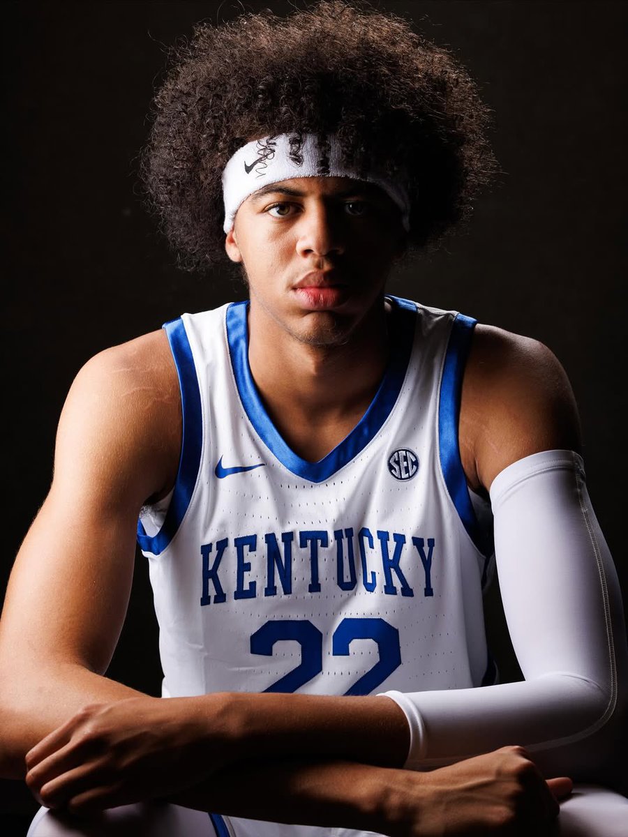 TristanUda's tweet image. Kentucky freshman Braydon Hawthorne’s preseason photoshoot. 

The late riser has been a pleasant surprise in summer practice, and Mark Pope believes he has Tayshaun Prince potential.

“Hawthorne is a really unique player... Build, body, skillset, there is a whole bunch of…