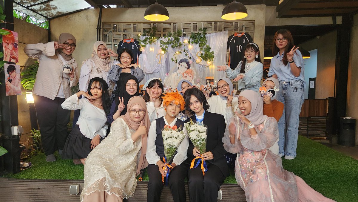 watermelyoonn's tweet photo. terimakasih banyak untuk panitia dan teman teman semuanya untuk acara kemarinn lof yu guys🫶
@kagehinaday
#SetToTheSun #KagehinaDay https://t.co/JP8RaESEpu