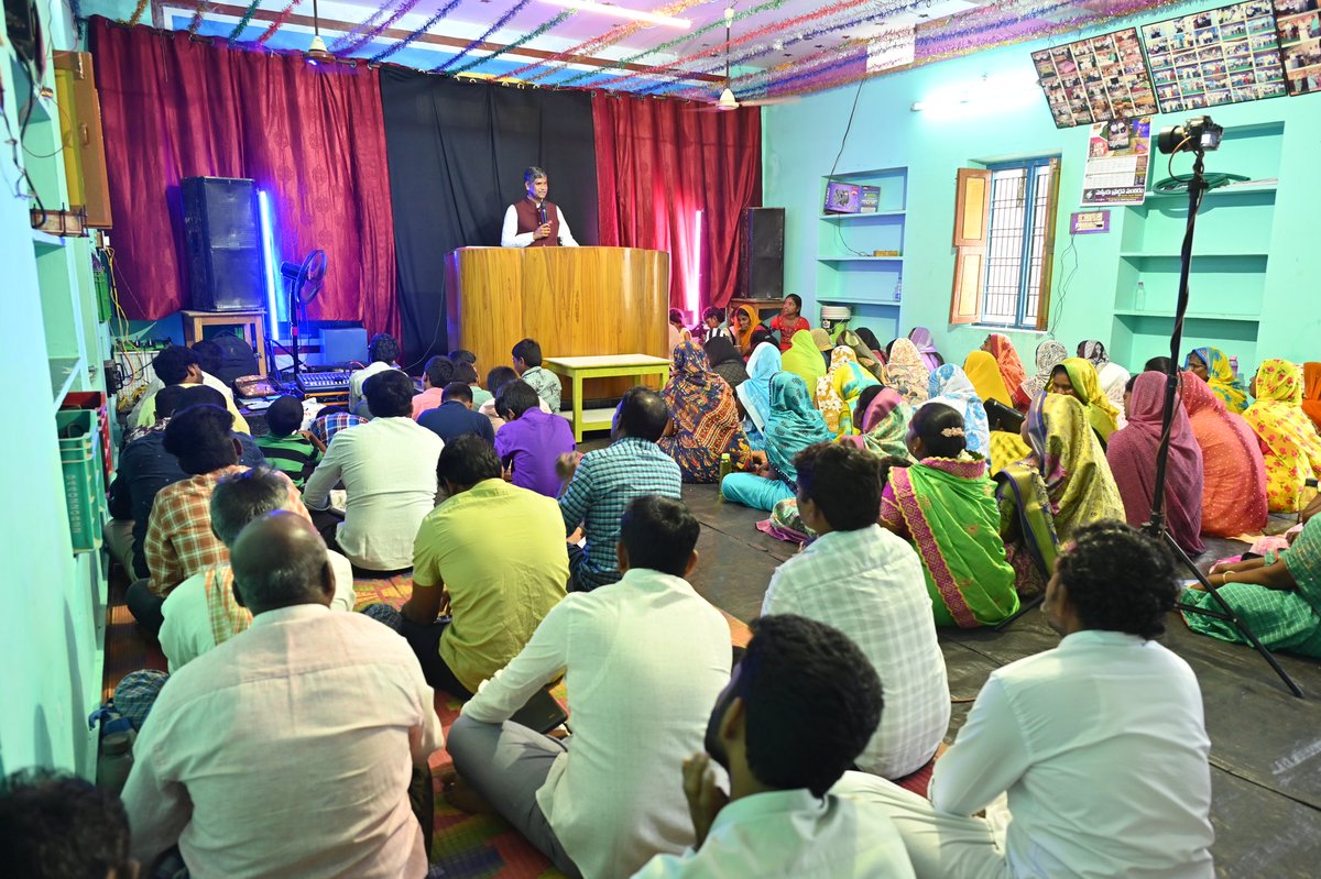 DhoneMessiah's tweet photo. Sunday Service - DHONE - 21th September 2025 - Bis.Dr.P.Paul Nithyanandam Garu - Messiah Gospel Ministries,Dhone - #MessiahGoodNews #MessiahLive https://t.co/6RCOJAKBPe