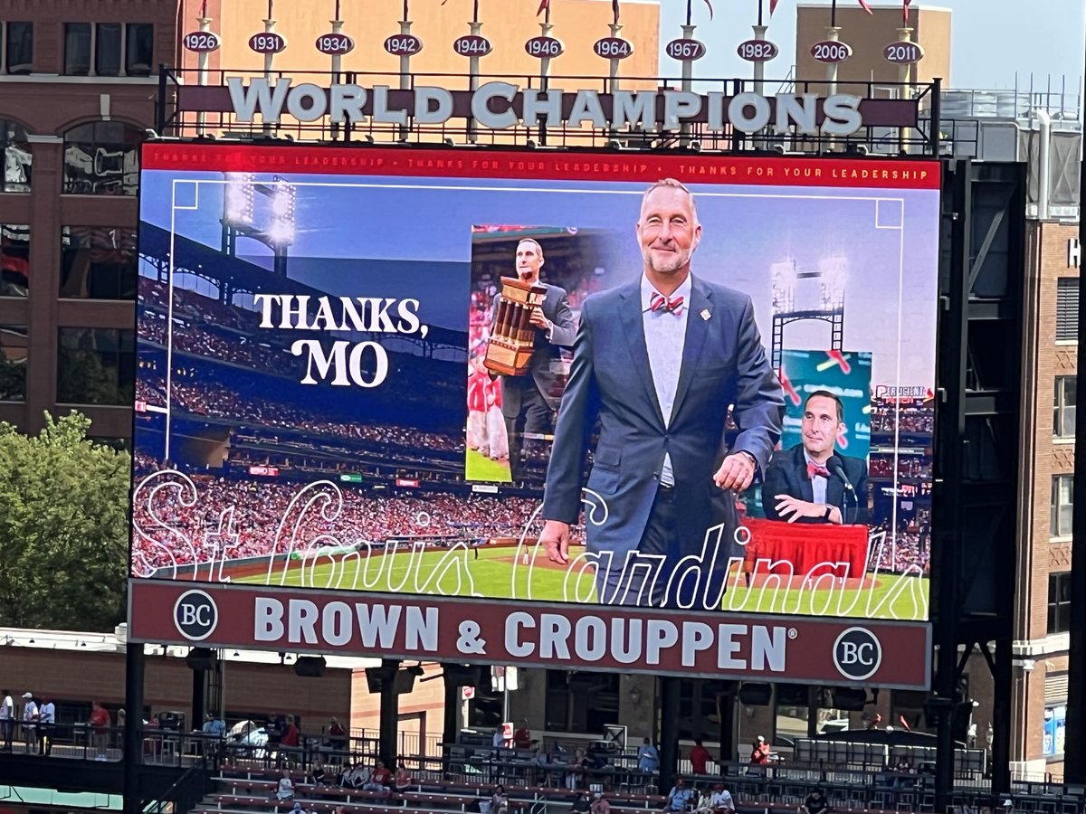 JohnDenton555's tweet photo. The #STLCards have started the ceremony to honor departing President of Baseball Operations John Mozeliak. https://t.co/i3amb8dq34