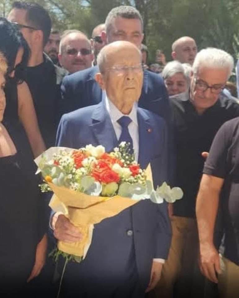 bbyitn's tweet image. بتعرفوا دوا السنان و قنينة الshampoo بس نزدلن مي ل ما يخلصوا؟ إيه بتحسوا هيك عم يعمل جبران باسيل ب ميشال عون.