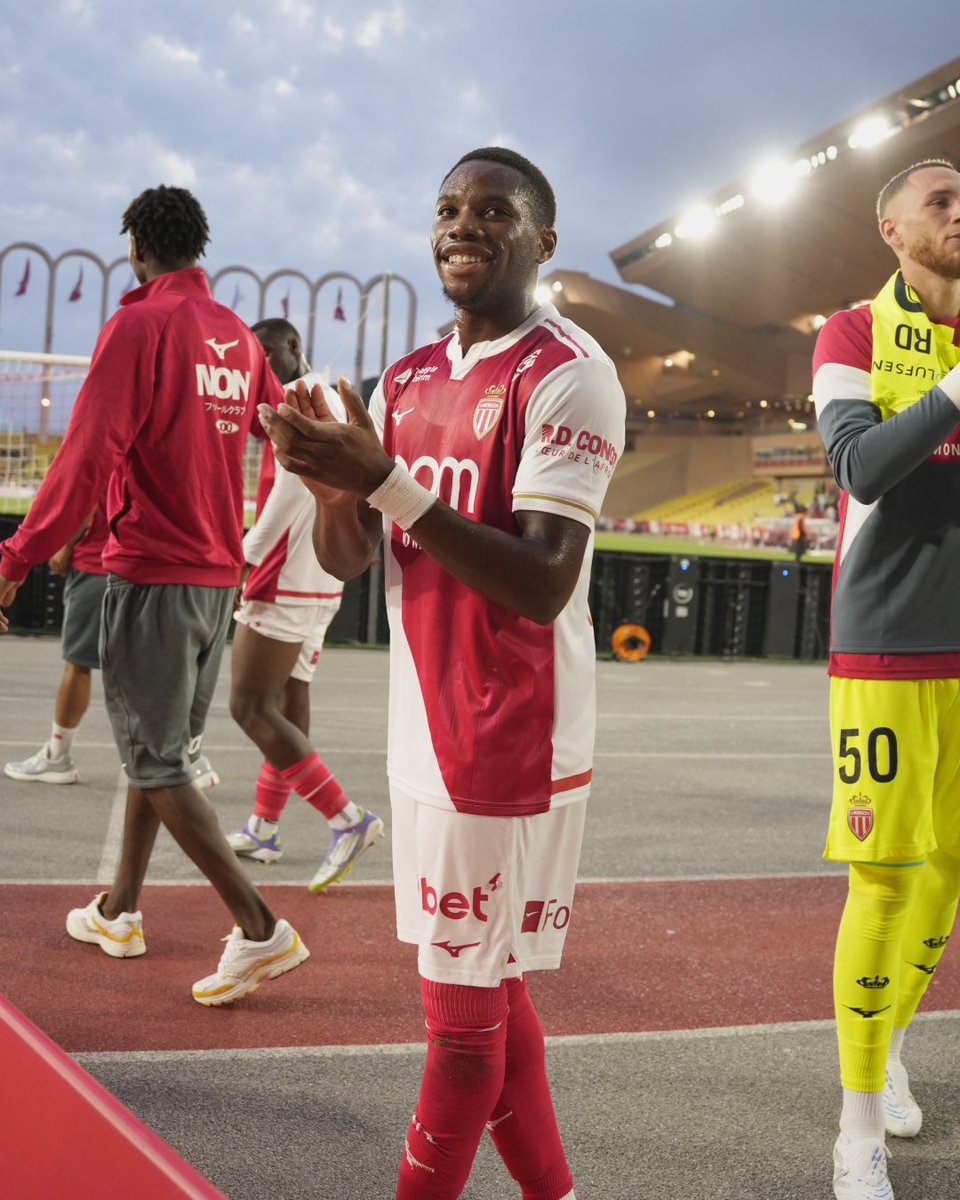 AS_Monaco's tweet image. Premiers pas en Rouge et Blanc pour Stanis Idumbo aujourd&apos;hui 🇧🇪🆕

5️⃣-2️⃣ #ASMFCM