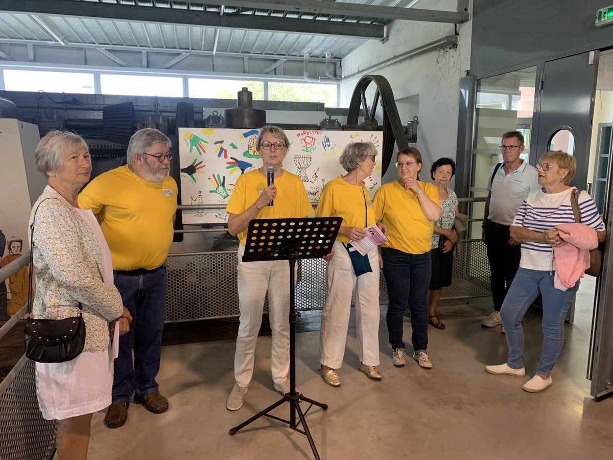 Ravis d’avoir pu partager le 10ème anniversaire de la Halte-répit de Bazancourt
Un grand merci aux partenaires et aux 53 bénévoles qui se relaient depuis 10 ans pour permettre aux aidants de prendre soin d’eux pour continuer à prendre soin de leur proche
<a href="/FamillesRurales/">Familles Rurales</a>