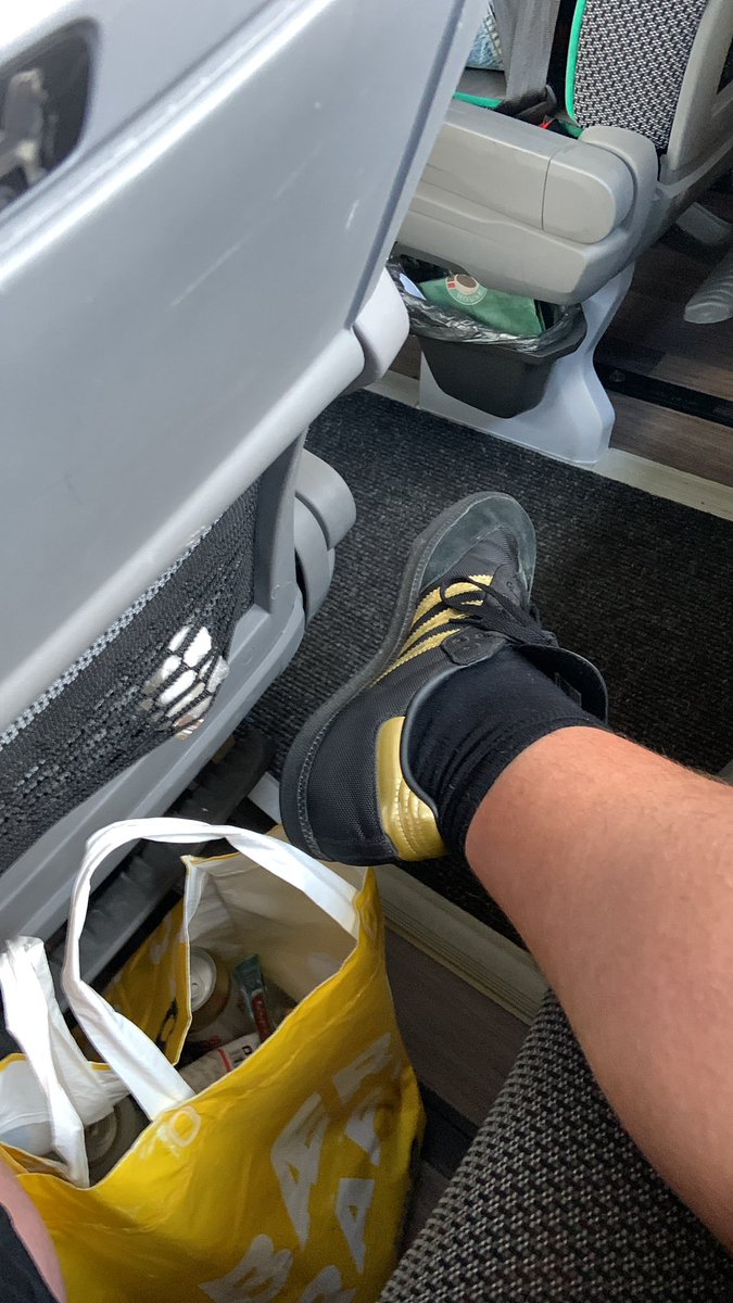 haterVAR's tweet image. Buss for tog til trondheim, rolige 11 tima. Alt for å se @Glimt!