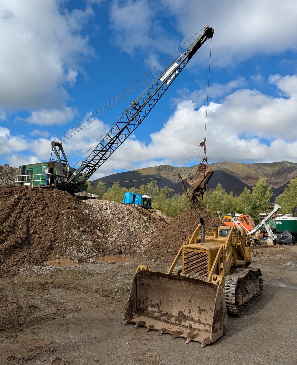 AntCoulls's tweet image. A day of diggers...