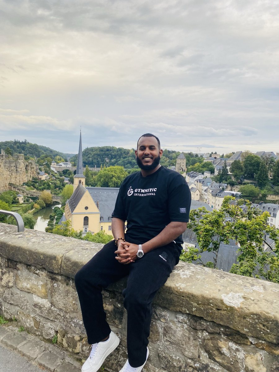 Haajiboss's tweet photo. Sunnaha noloshay ka mid tahay,
inaad dunida socotaaye !

Mid kamida wadnaha Yurub (Luxemburg) oo cabir ahaan dhan 2,600 km², waxa ku nool dad cadadkoodu dhanyahay 6.60 K kuwaas oo badi ka yimi in kabadan 100+ oo jinsiyadood, taas oo ka dhigeysa wadanka ugu yar dad &amp; cabir ahaan. https://t.co/kzrXab0qw4
