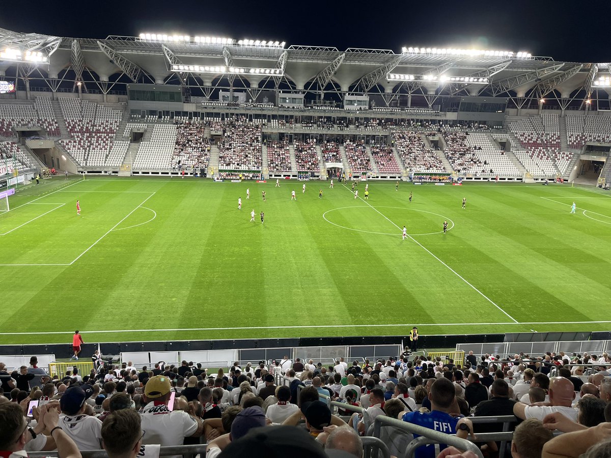 klops014's tweet image. Na nich!
@LKS_Lodz ⚪️🔴⚪️