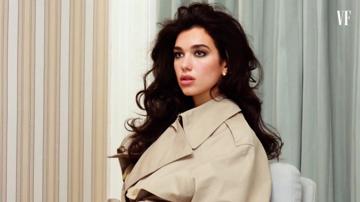 ComplexCut's tweet image. #DuaLipa is constantly one of my favorite pop stars today &amp;amp; of all time. I love and admire her so much. And she has been pro-Palestine before October 2023. Long before the genocide was actively broadcast. Dua also called Tim Cook out for child mining cobalt in Congo.