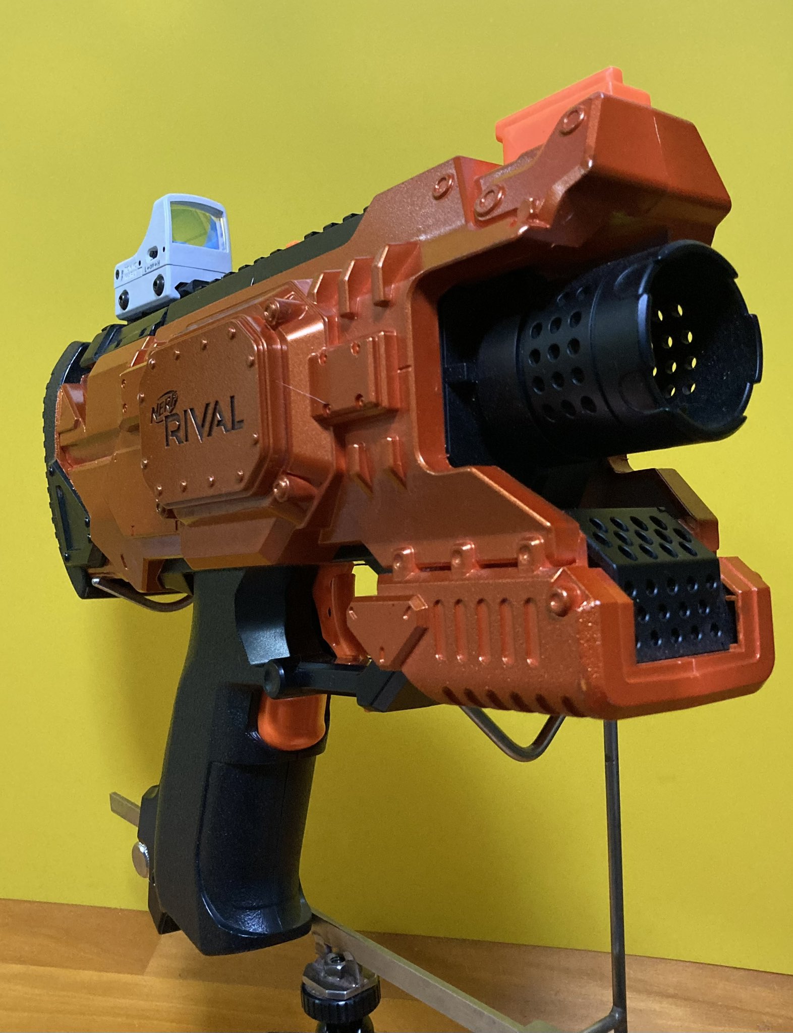 ナーフ ライバル RIVAL ヘラ Hera ＆ マガジンクリップ セット ナーフ ライバル RIVAL ヘラ Hera ＆ マガジンクリップ セット