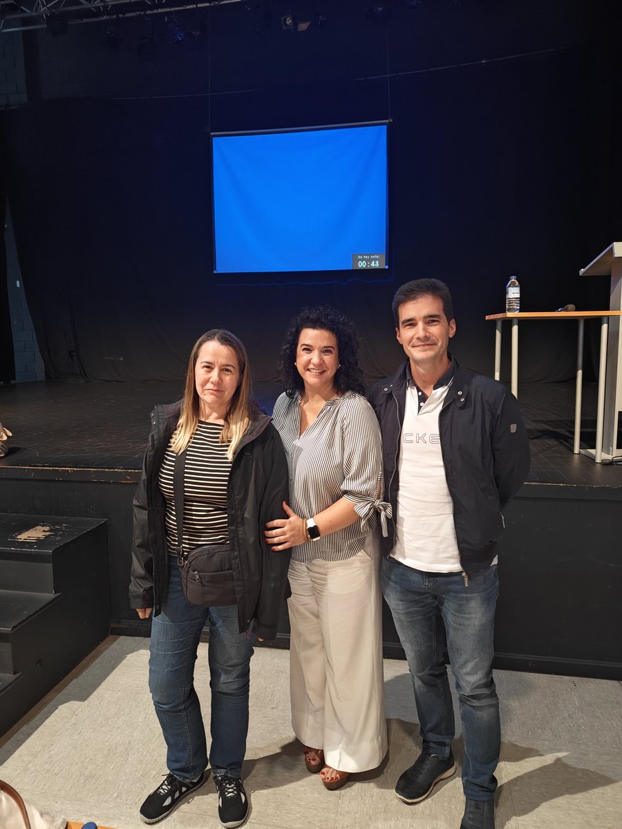 Muy contentos de asistir a la  jornada de formación de la mano de Áurega impartida por <a href="/martatouron/">Marta Tourón</a> mucho material para estudiar para la siguiente vez