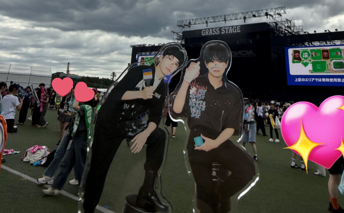 _bule_rouge1224's tweet photo. 9月でも普通に暑かったけど楽しかったー！！
お隣にいた高校生フェンMINIちゃんがめちゃくちゃ優しくてほっこりした☺️💜
希望の大学受かりますように😌🪄 https://t.co/swA2UXGCoS