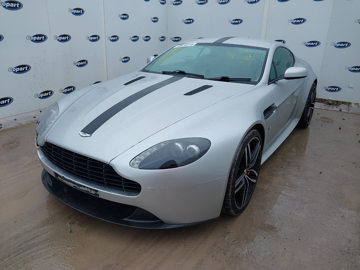 Timeless looks 👇
🚘 2006 Aston Martin Vantage V8: ow.ly/X7Py50WZSVM

🛠️ CAT N | Front | Dents/scratches
📅 Auction info: 29/09/25, Bristol
Lot No. 80610315 - Bid online!

💡 Bid, win &amp; get delivered straight to your door!