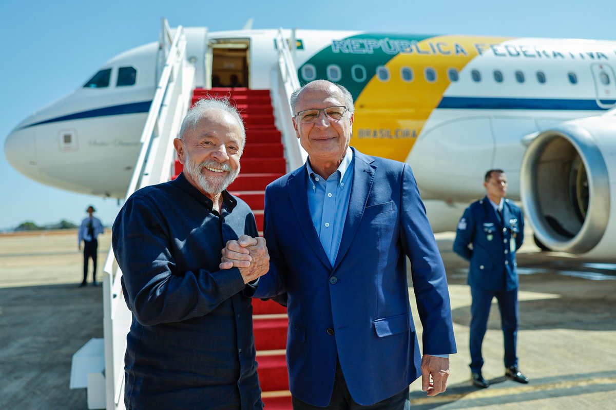 Sigo agora para Nova York, onde representarei o Brasil na 80ª Assembleia Geral da ONU. Estarei presente em encontros importantes sobre o fortalecimento da democracia, o enfrentamento da crise climática e a defesa do multilateralismo. 

Desejo um bom trabalho ao companheiro