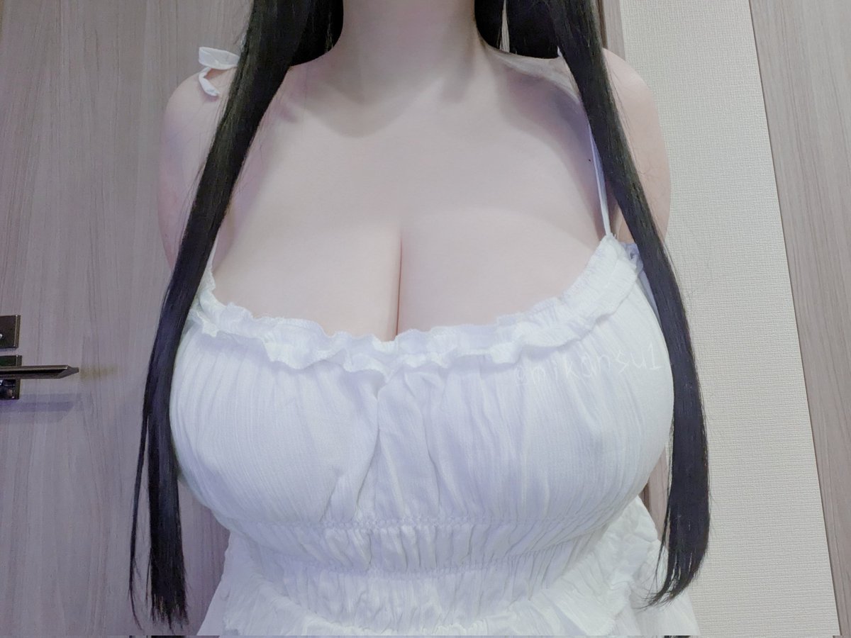一人情事に勤しむ爆乳八尺様
fantia.jp/posts/3658449
