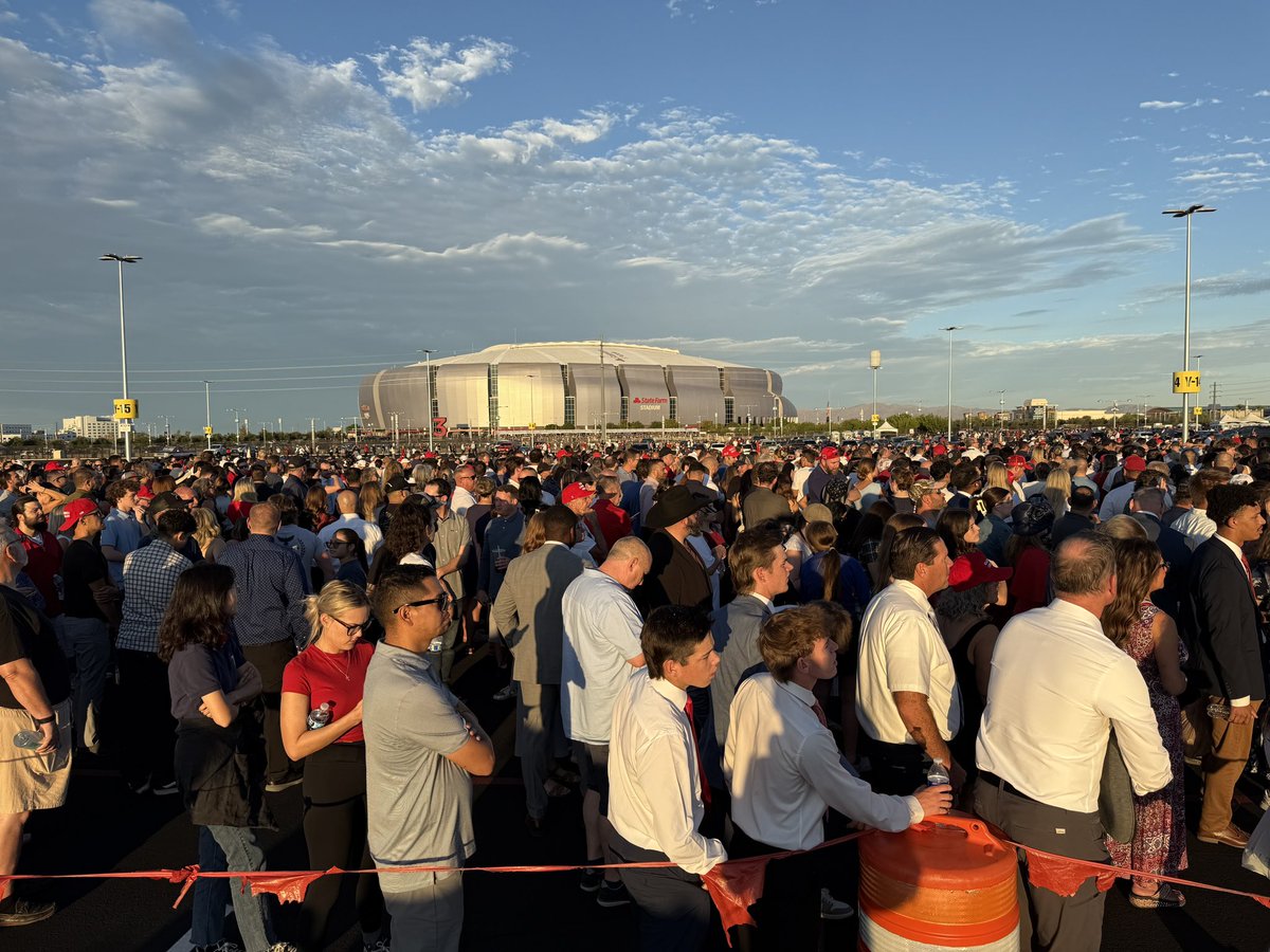 Louis Blouin tweet media