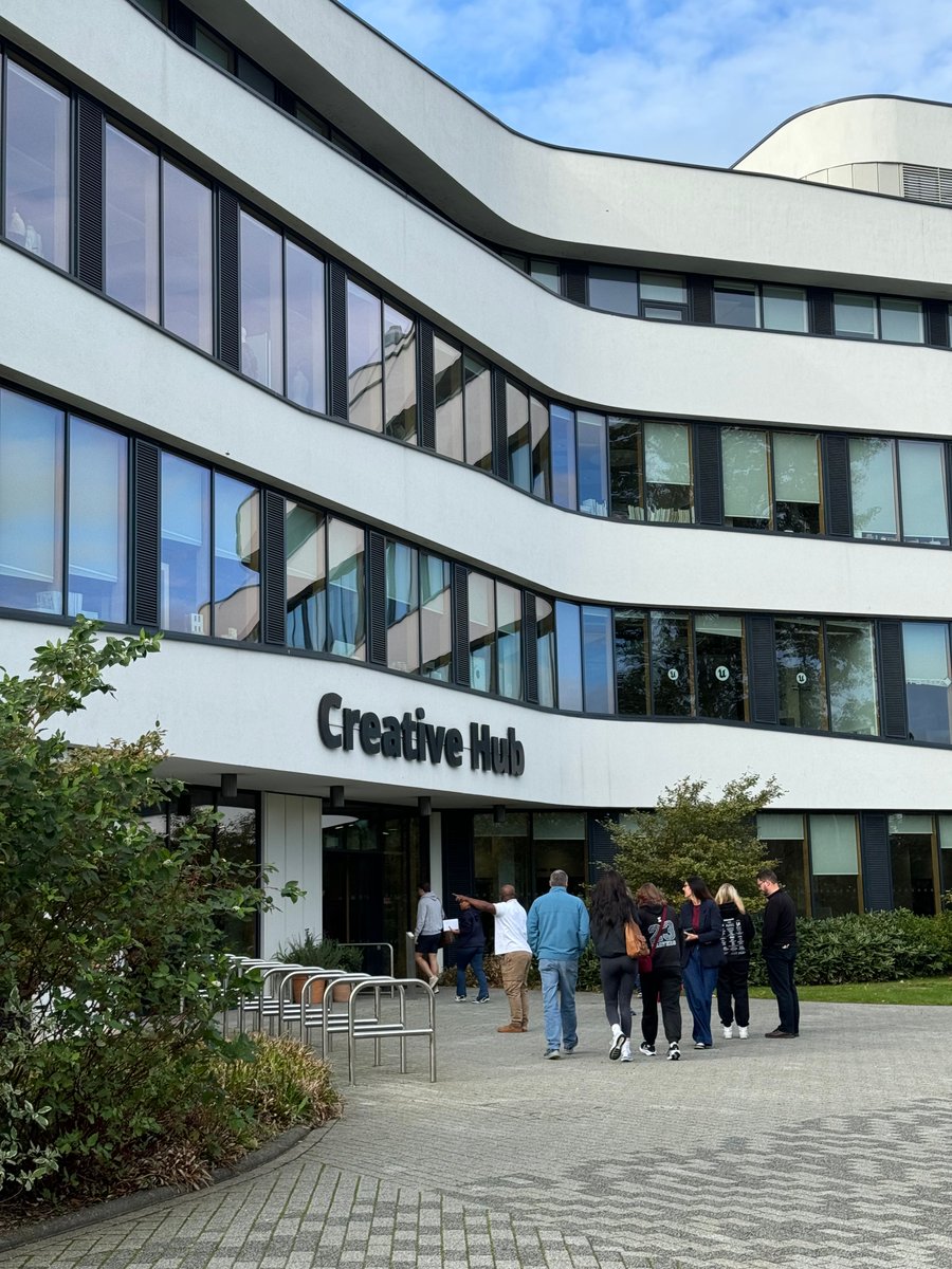 UniNorthants's tweet photo. It’s been great to welcome new students to UON this Welcome Weekend! 👋 

#UON #UniNorthants https://t.co/4rYDr9WNdw