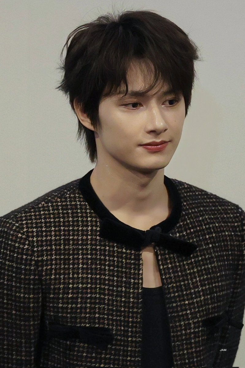 ACTOR JUNHUI at The Shadow’s Edge Seoul Roadshow, Day 2.
