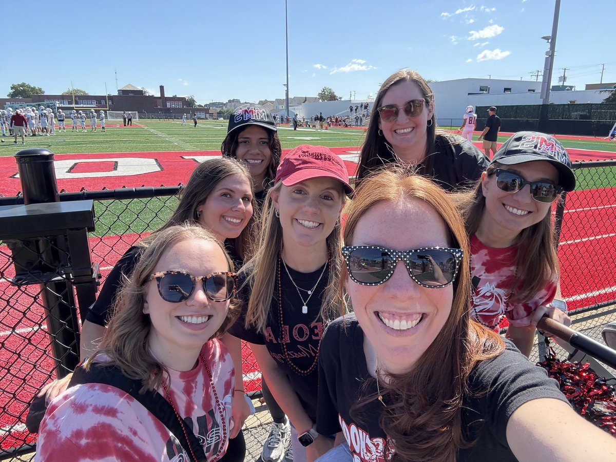 Yesterday was such a beautiful day to represent <a href="/MineolaMS/">Mineola Middle School</a> &amp; kick off a new school year! Happy Homecoming <a href="/MineolaUFSD/">Mineola UFSD</a> ❤️🖤