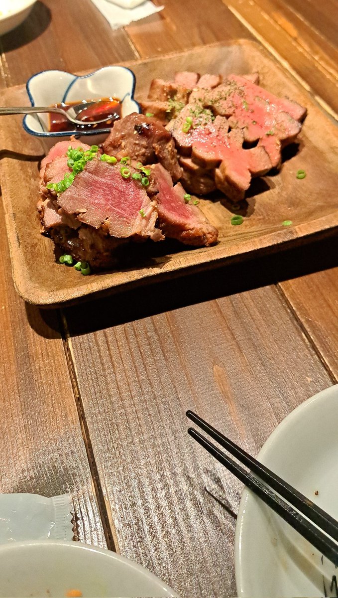 バイト先の人たちとおいしい牛タンの店きた