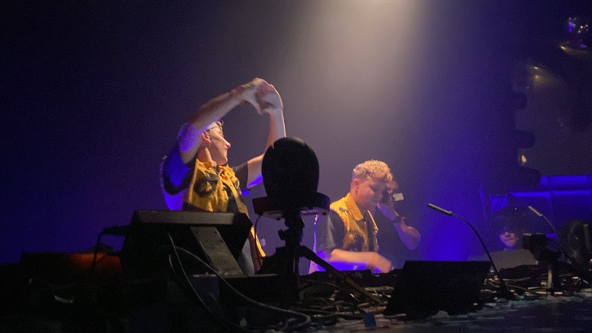 deejay_kay_5's tweet photo. This is Dual Damage💛
日本のイベントでDDを発見して2.5年、長かったようで早かった待望の来日が実現!
Thijsがクラウドの中で私のことを見つけて「Finally in your country!」って言ってくれて嬉しかった🥹
#DualDamage https://t.co/iIq2GGE78h