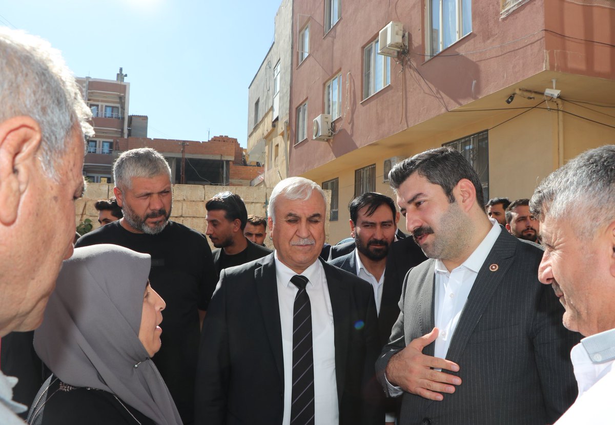 ibrahimeyyupogl's tweet photo. 🤝 #Esnaf Ziyaretimiz!

#Ceylanpınar ilçe Başkanımız İhsan Değirmenci, Kadın Kolları Başkanımız Meral Beşkat ve Gençlik Kolları Başkanımız Fatih Güntekin ile birlikte;

Esnaf ve vatandaşlarımızı ziyaret ederek hayırlı ve bereketli kazançlar diledik. Her daim olduğu gibi bundan sonra da esnafımızın yanında olmaya, sorunlarını dinleyip çözüm üretmeye devam edeceğiz.

@RTErdogan @Akparti @abuyukgumus @IHSANDEGIRMENC @Fatihguntekinn @MeralBeskat