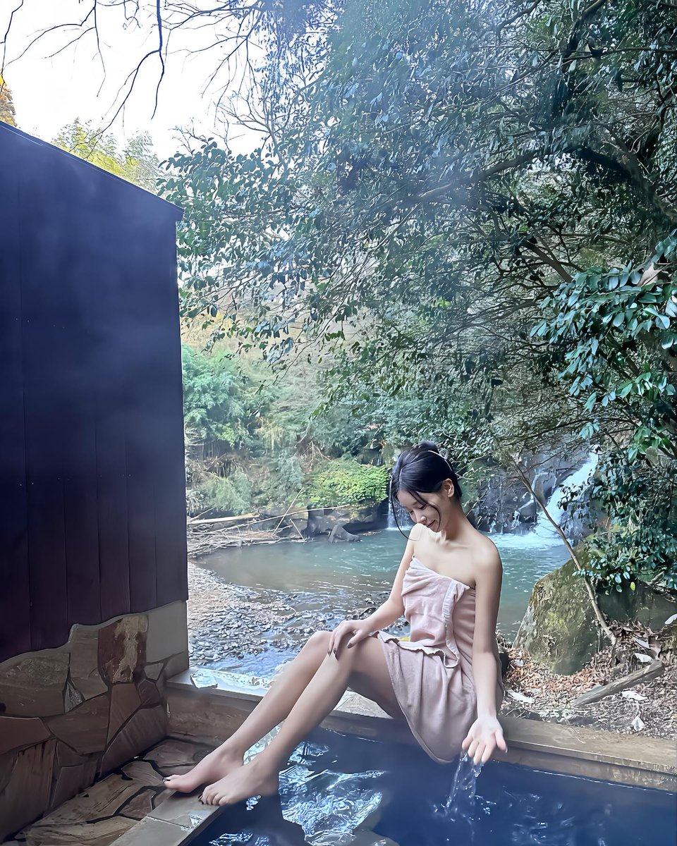 压力大的时候就喜欢泡温泉～🎵
在多伦多泡了这么多温泉，还得是Nordic！
虽然有点远，但是环境很不错，池也多～🌺
醉喜欢里面的瀑布池和无边池，泡一天吃个饭特别舒服。工作狂放松好去处
互粉  互关 互Fo