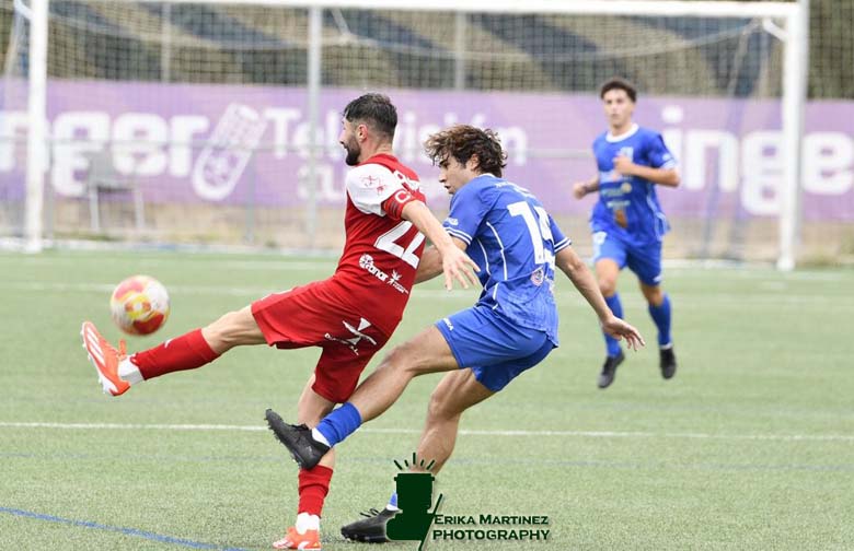 cdcaspe_oficial's tweet image. 20250921 Ha sido un partido muy cerrado.
Para Javier Romero, entrenador del CD.Caspe, el equipo caspolino ha entrado muy bien en el partido frente al CF.Épila (0-0), pero la expulsión de un jugador epilense ha significado más, el cierre de líneas.
cdcaspe.es/Informaciones/…